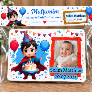 Mărturie magnetică personalizată – Supereroul Petrecerii