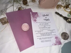 Invitatie vellum roz