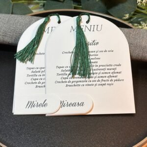 Meniu personalizat cu ciucure verde