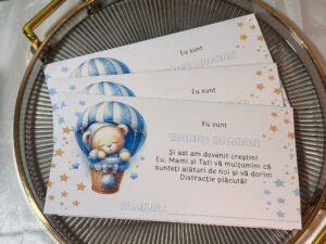 Plicuri personalizate pentru botez – model ursuleț în balon - imagine 4