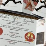 Invitație de nuntă personalizată cu caricatură