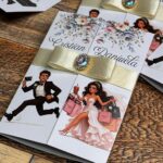 Invitație de nuntă personalizată cu caricatură
