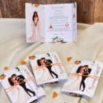 Invitație Nuntă Personalizată cu Șnur și Perlă